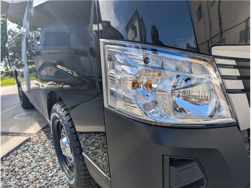 CARAVAN VAN