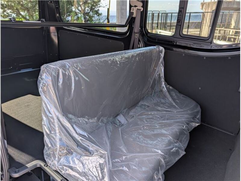 CARAVAN VAN