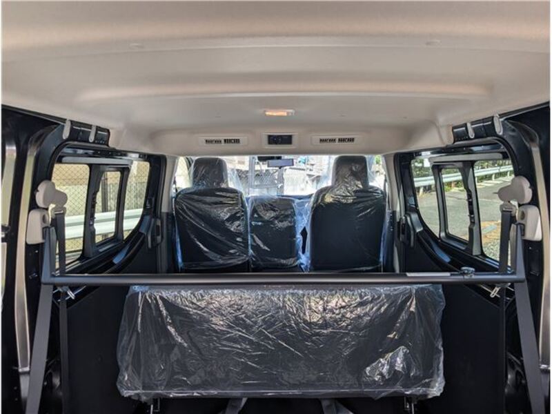 CARAVAN VAN