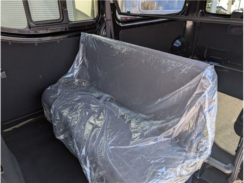 CARAVAN VAN