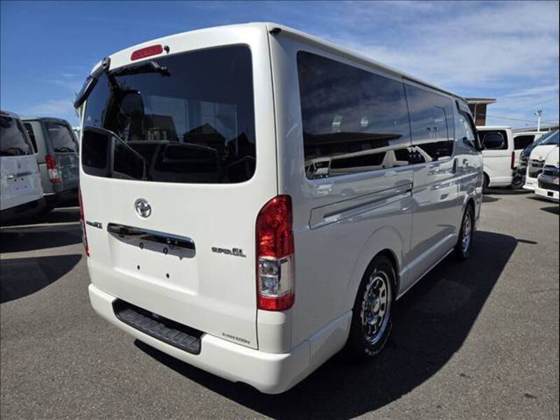 HIACE VAN