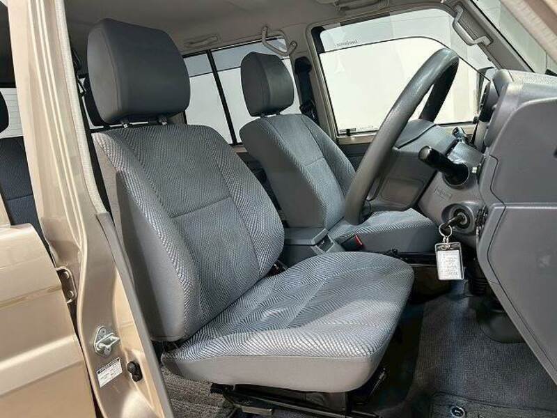 LAND CRUISER
