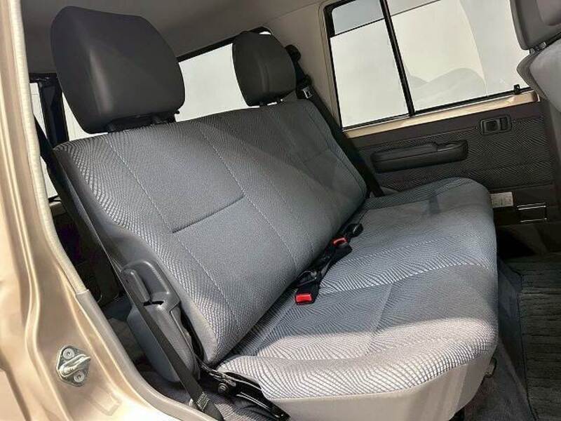 LAND CRUISER