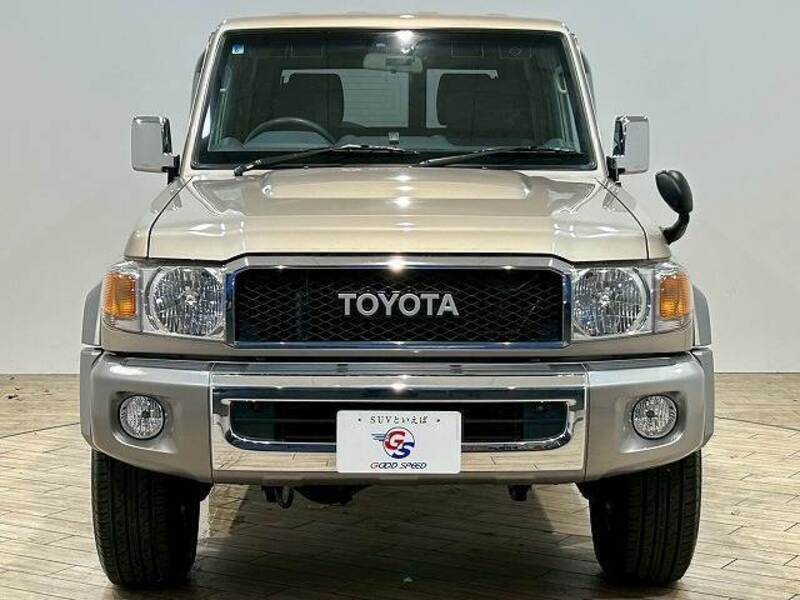 LAND CRUISER