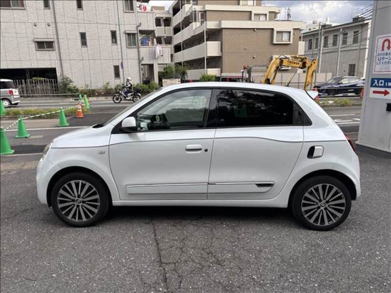 TWINGO