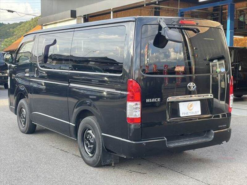 HIACE VAN