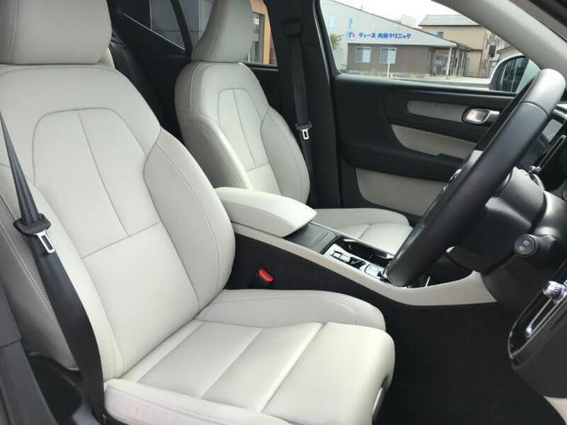 XC40