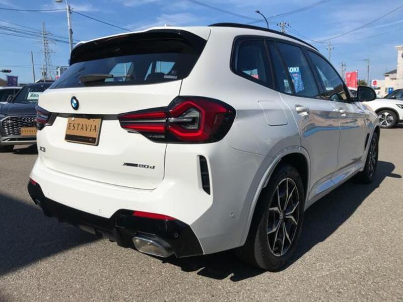 X3