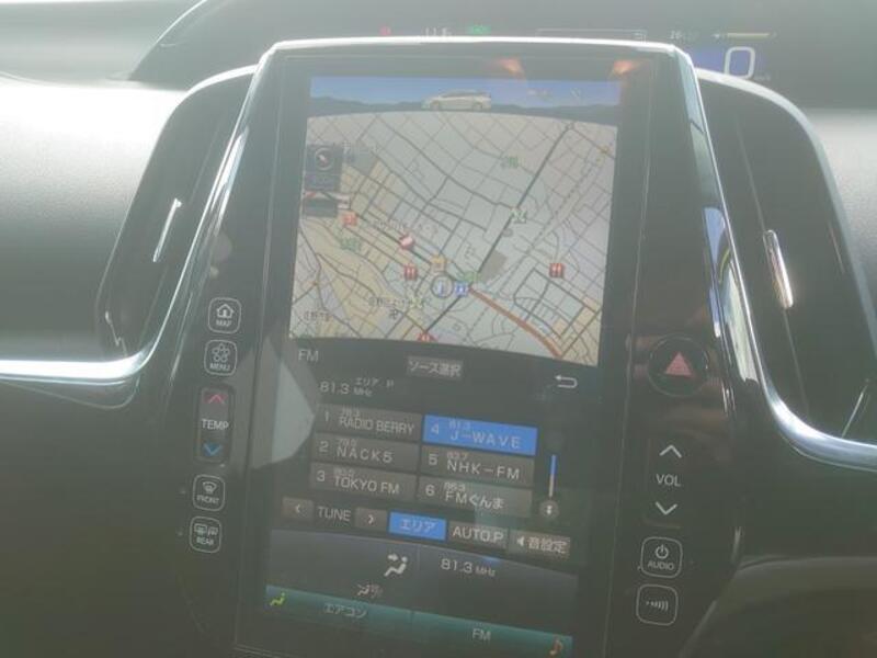 PRIUS PHV