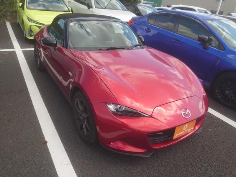 ROADSTER-0