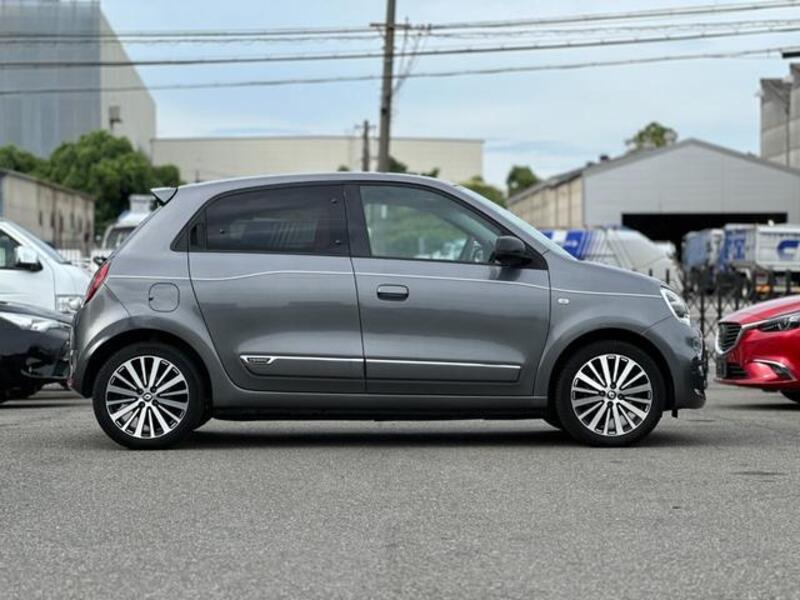 TWINGO