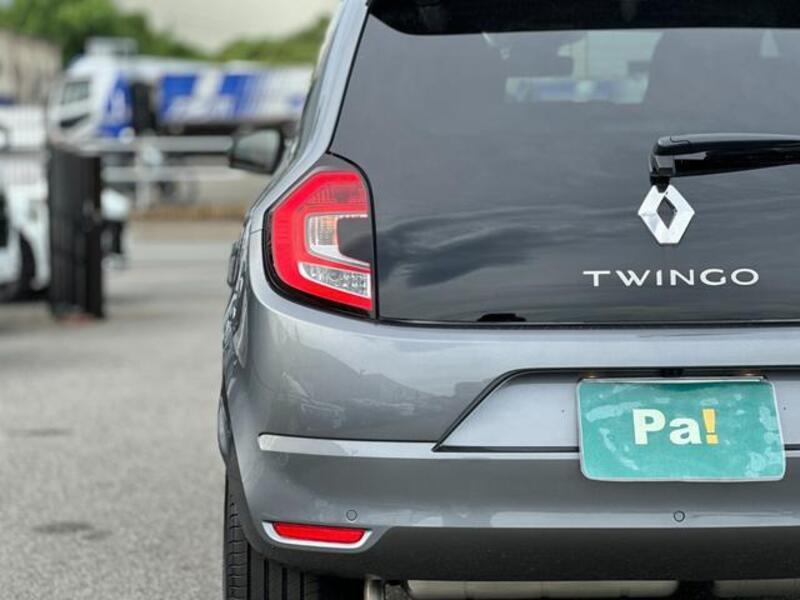 TWINGO