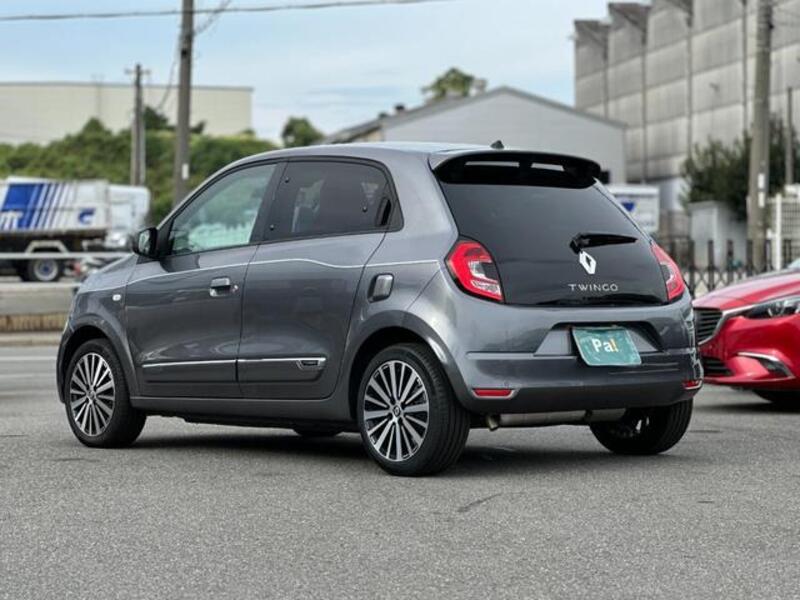 TWINGO