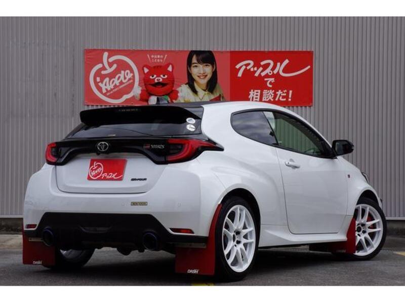 GR YARIS