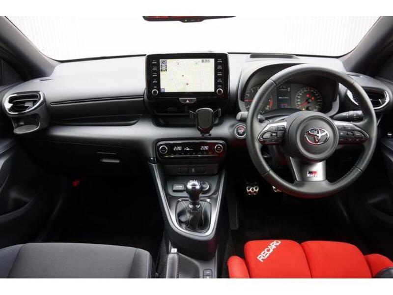GR YARIS