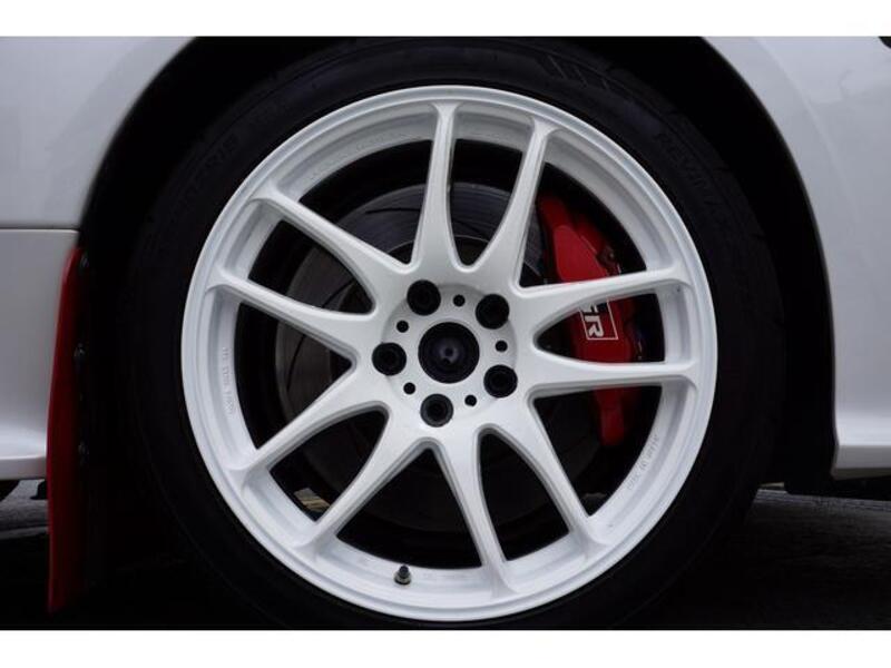 GR YARIS