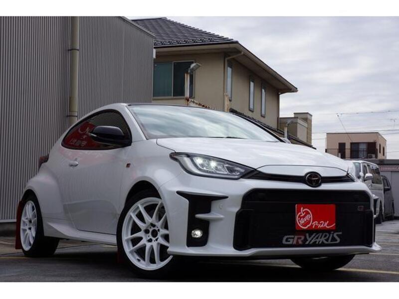 GR YARIS