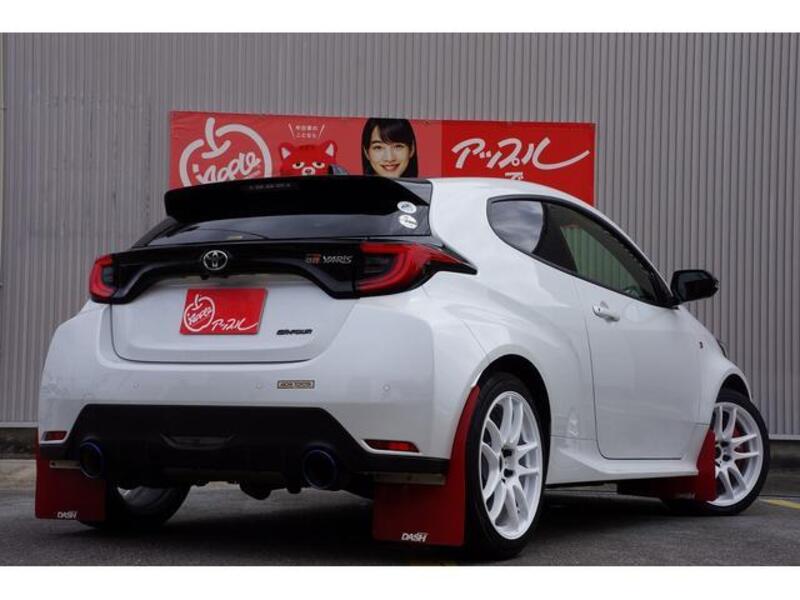GR YARIS