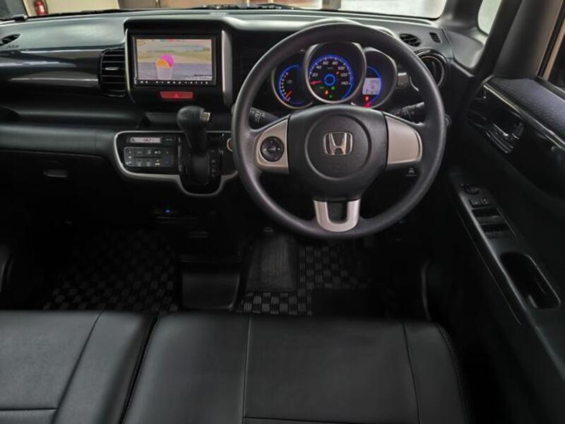 N BOX CUSTOM