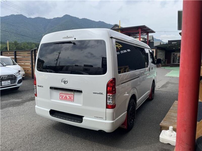 HIACE VAN