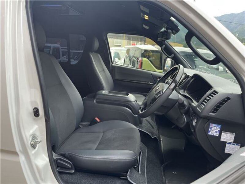 HIACE VAN