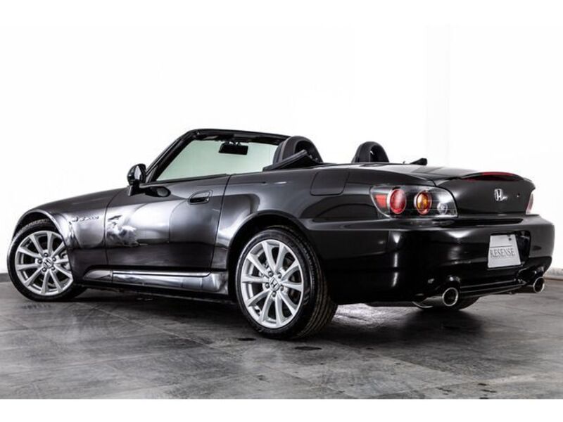 S2000