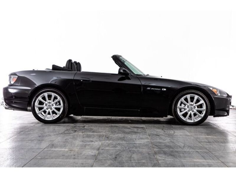 S2000