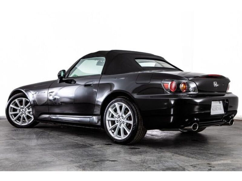 S2000
