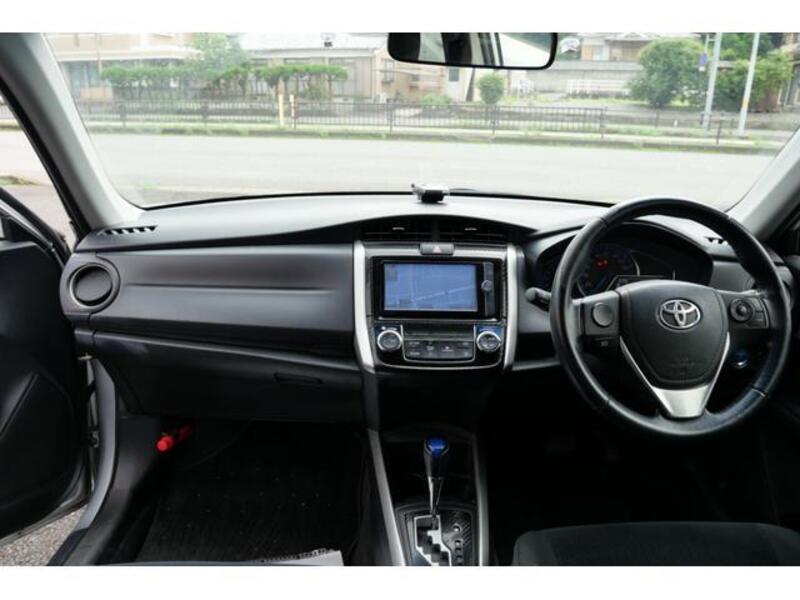 COROLLA AXIO