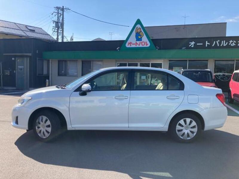 COROLLA AXIO