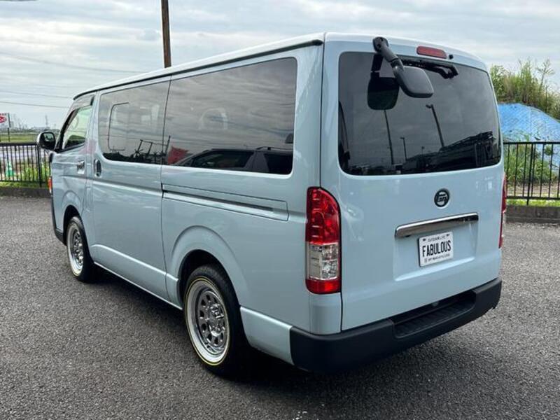 HIACE VAN