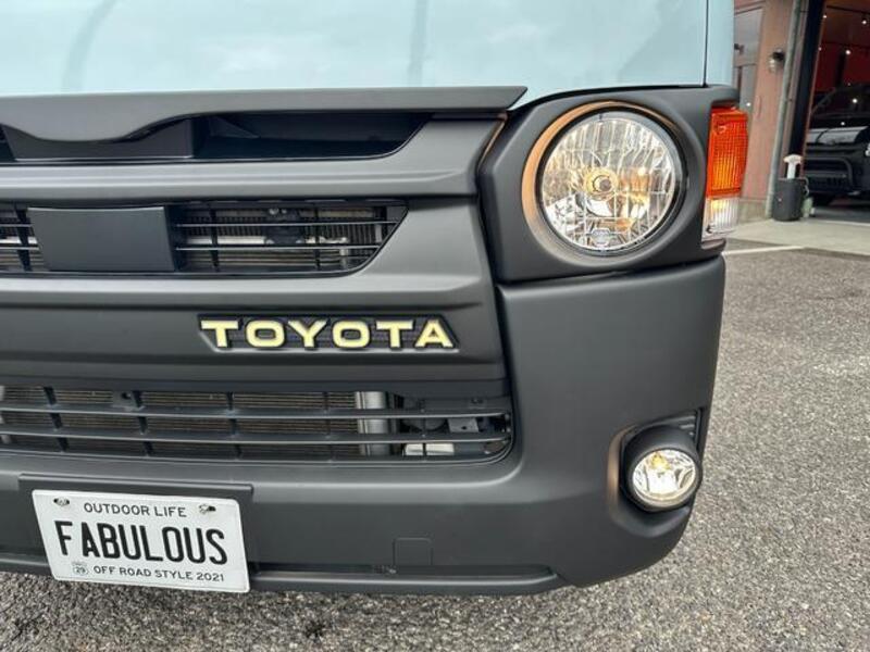 HIACE VAN