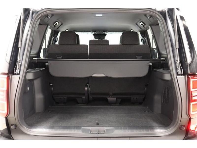 LAND CRUISER 250