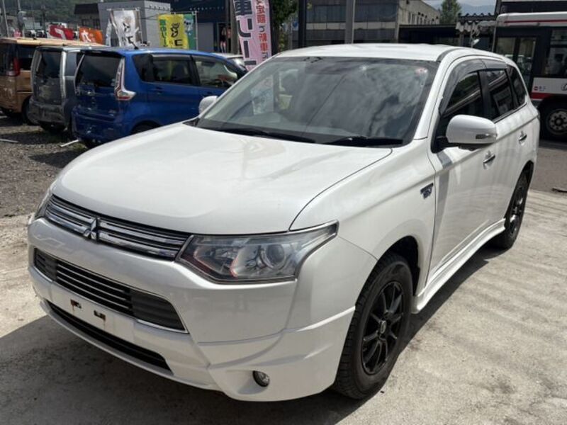 OUTLANDER PHEV-0