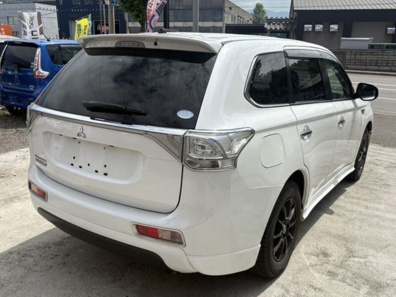 OUTLANDER PHEV