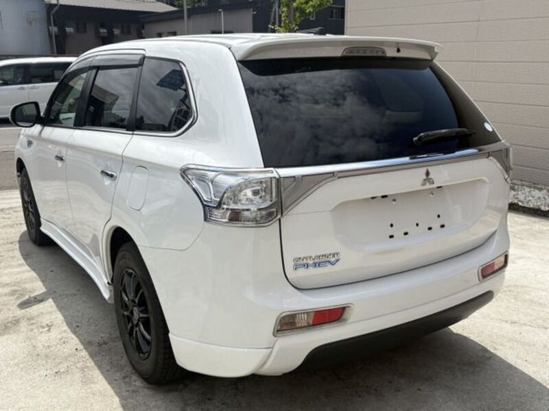 OUTLANDER PHEV