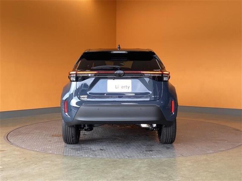 YARIS CROSS