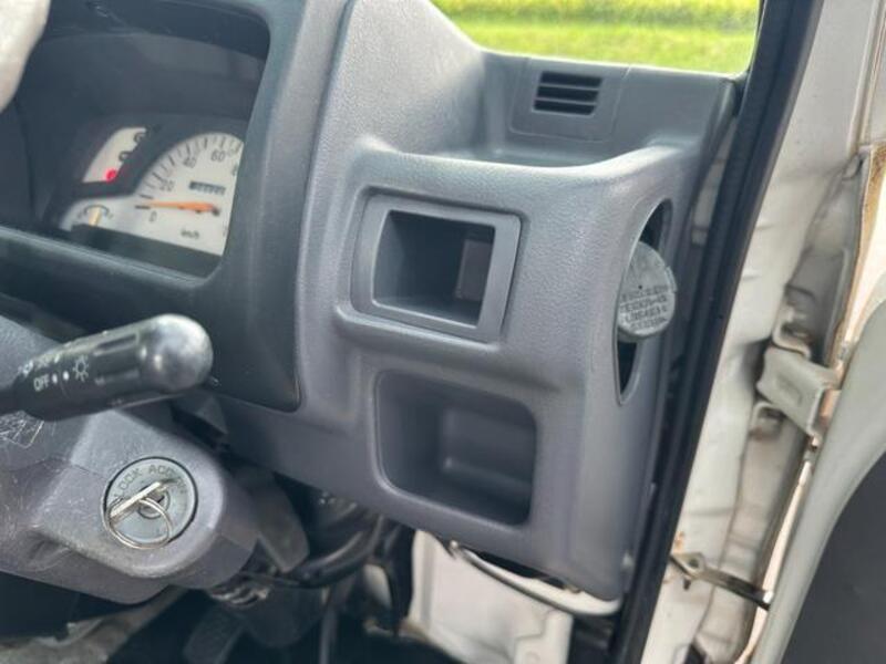 MINICAB TRUCK