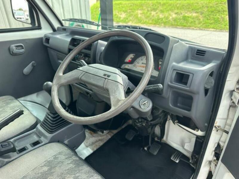 MINICAB TRUCK