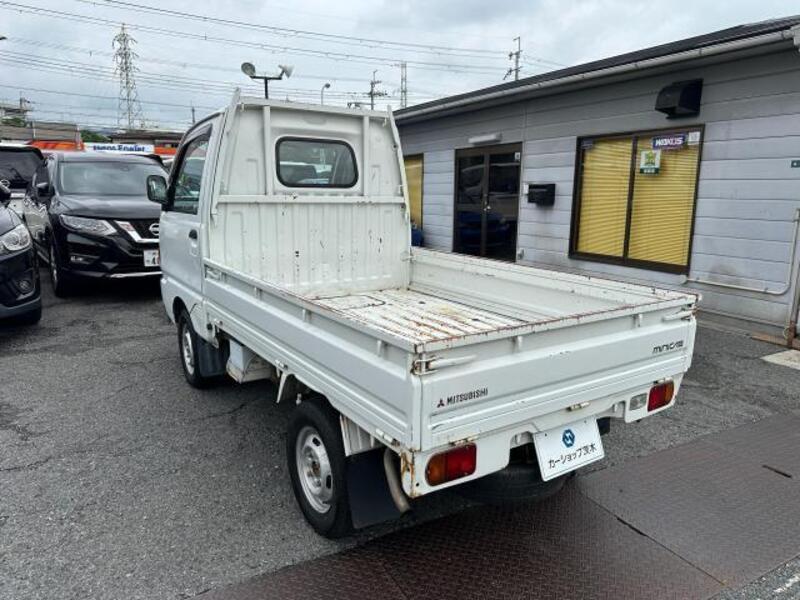 MINICAB TRUCK