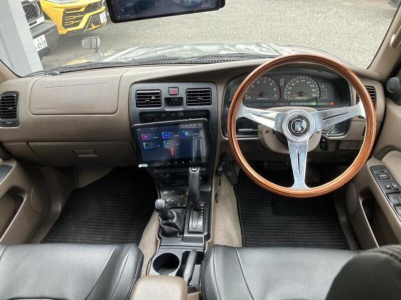 HILUX SURF
