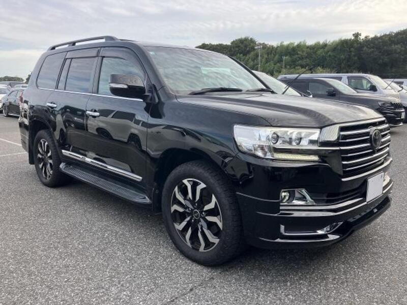 TOYOTA LAND CRUISER