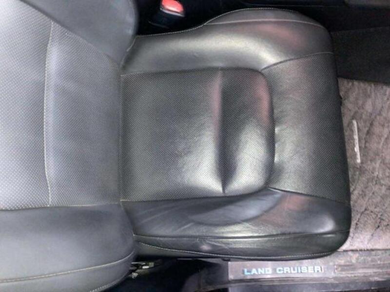 LAND CRUISER