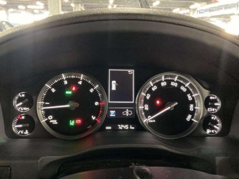 LAND CRUISER