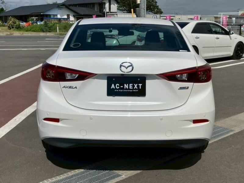 AXELA