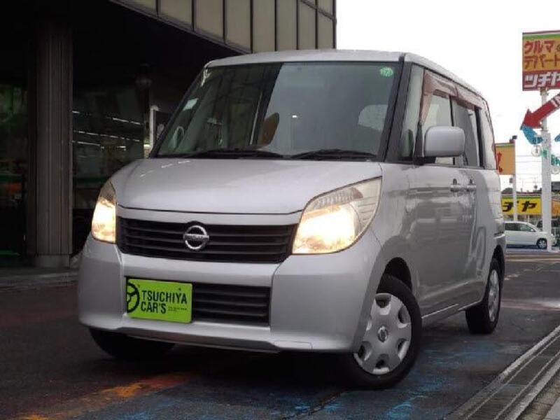 NISSAN ROOX