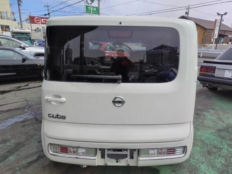 CUBE