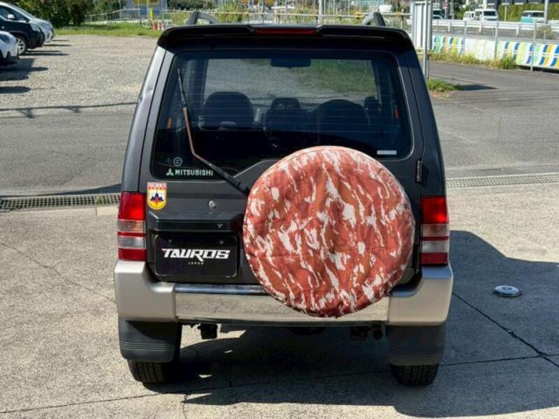 PAJERO MINI