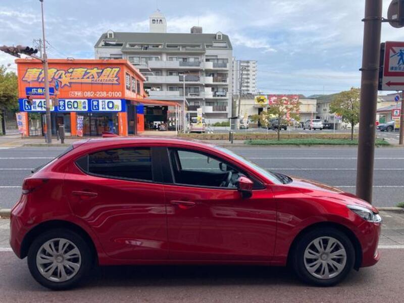 MAZDA2
