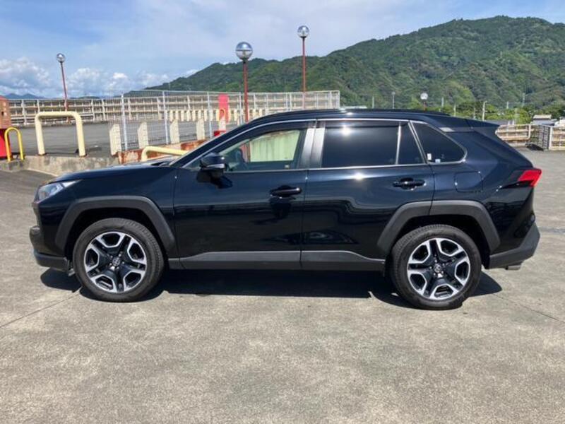 RAV4